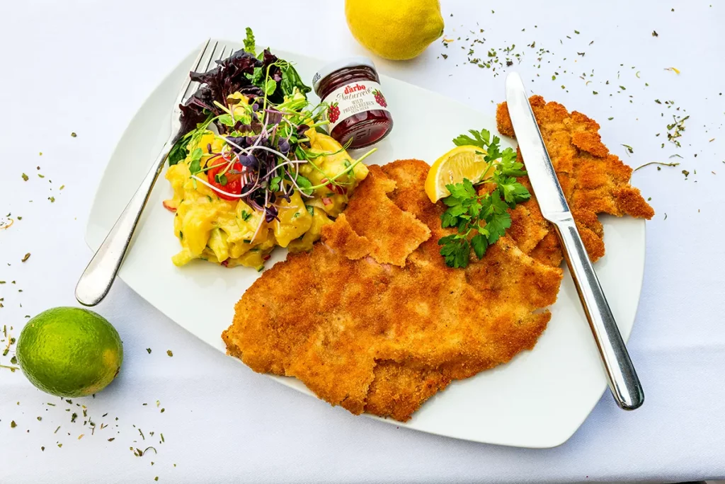 Schloss Restaurant Wasserburg Schnitzel